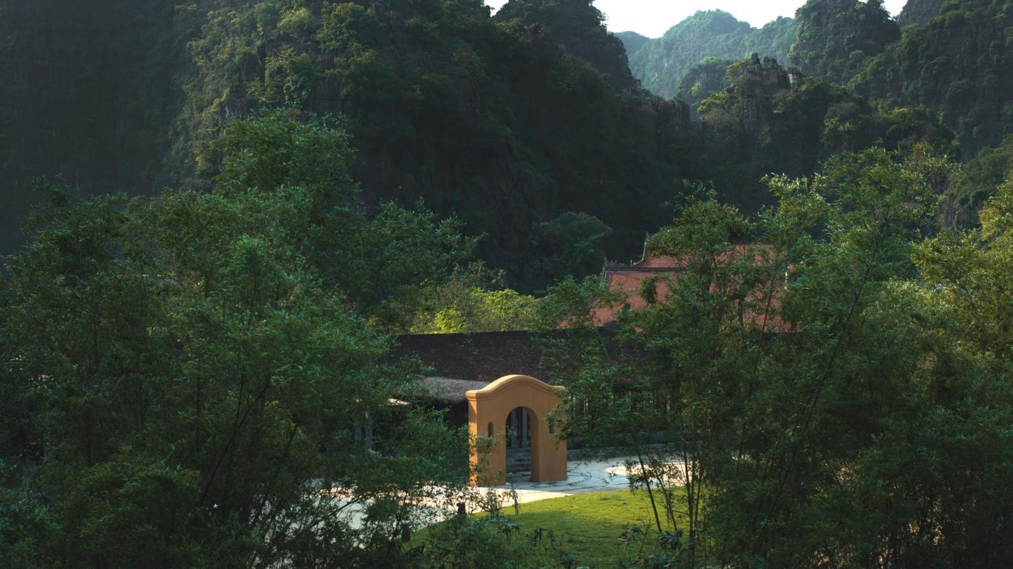 Отель Jiva Hoa Lu Retreat Ниньбинь Экстерьер фото