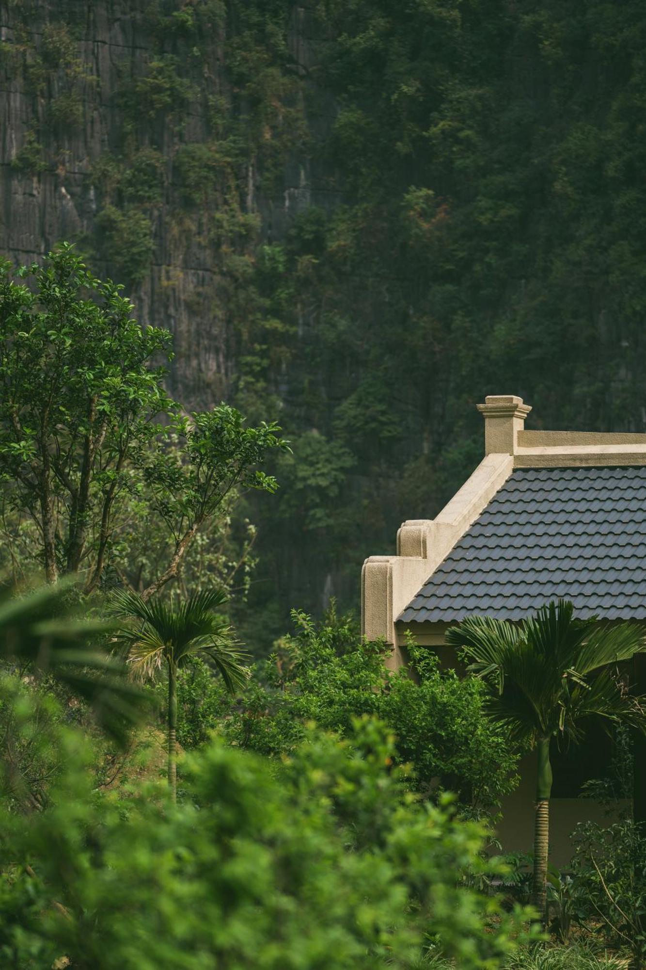 Отель Jiva Hoa Lu Retreat Ниньбинь Экстерьер фото
